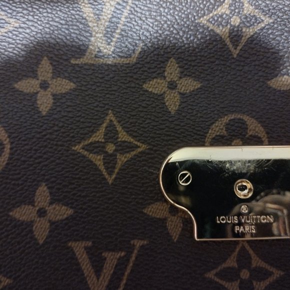 Louis Vuitton crossbody - Picture 2 of 10